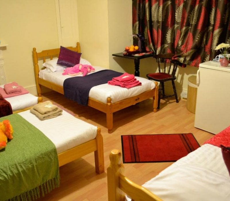 City London Hotel Quadruple Room with Private Bathroom